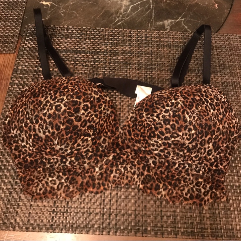 Victoria’s Secret PINK Medium Push Up Bra